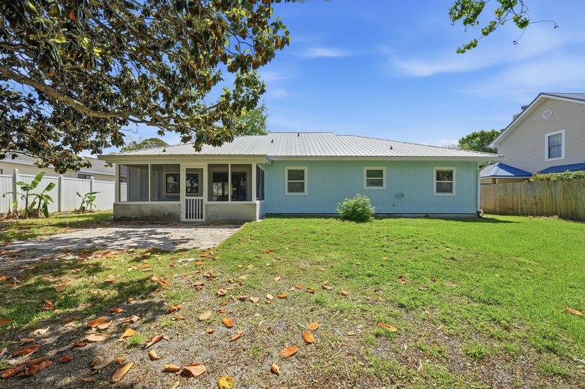 Well-maintained ranch-style home located in the heart of Destin - photo 30