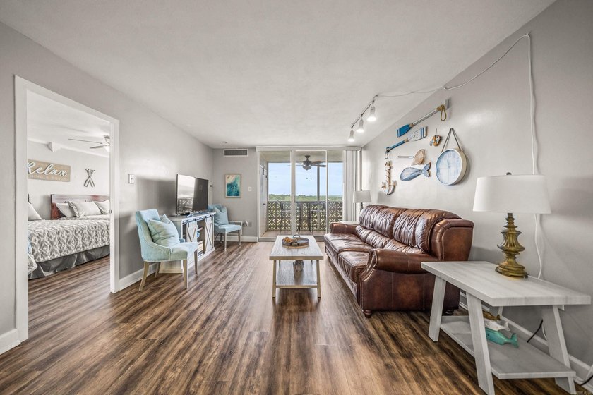 THE BEST DEAL IN BEACON MANOR! Welcome to your perfect lake - photo 6