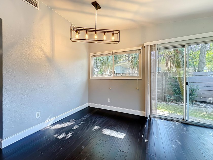 3 bedroom on nearly a quarter acre with no HOA and a real path - photo 7