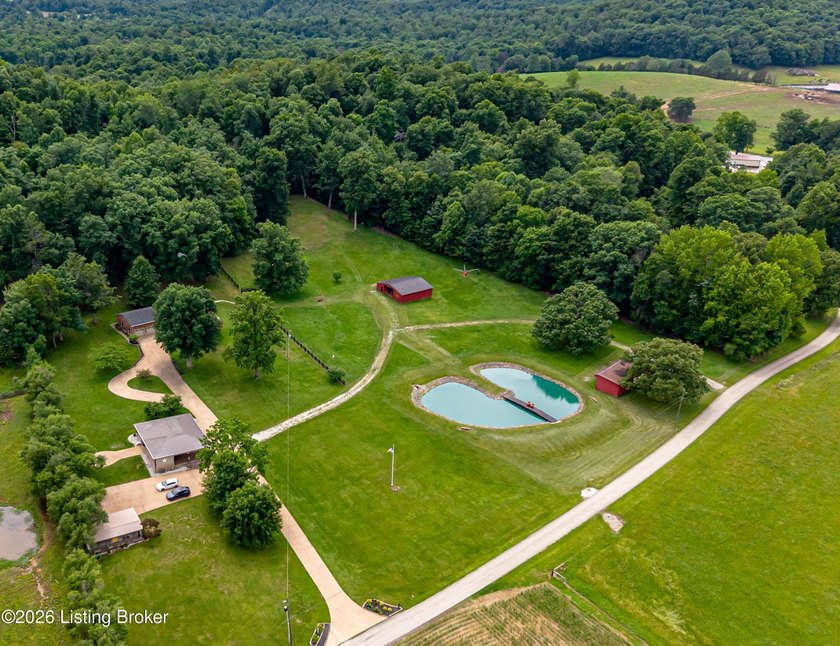 Previously part of McCubbins Farm, this is a dream come true! - photo 2