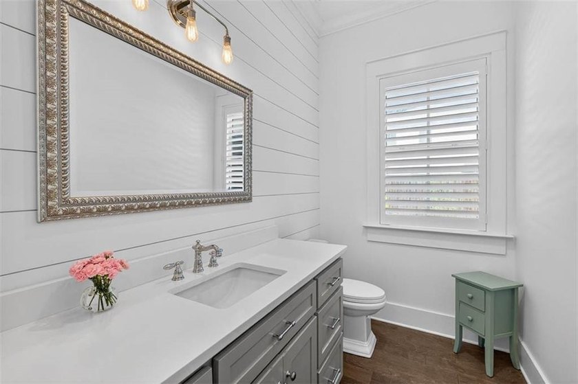 Coastal cottage living at its finest in the sought-after Glynn - photo 22