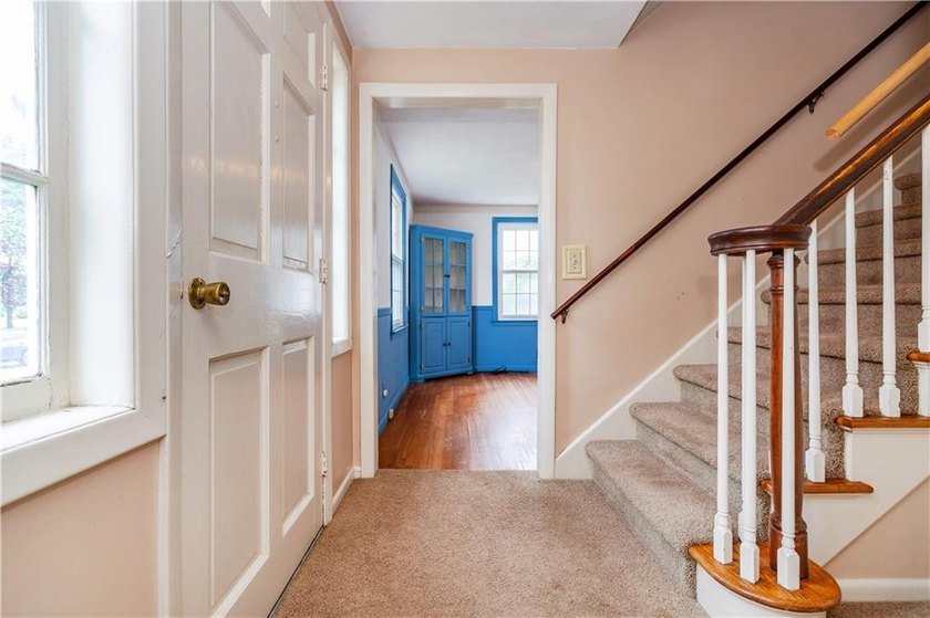 Opportunity awaits in this classic 3-bedroom, 1.1-bath Colonial - photo 7