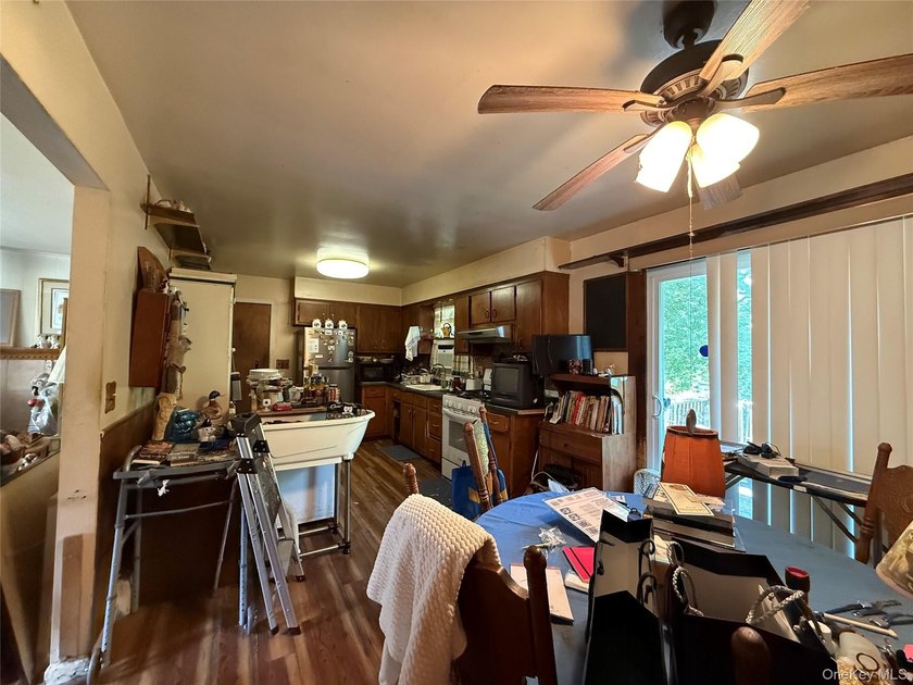 Opportunity awaits in this 3-bedroom ranch located on the South - photo 6