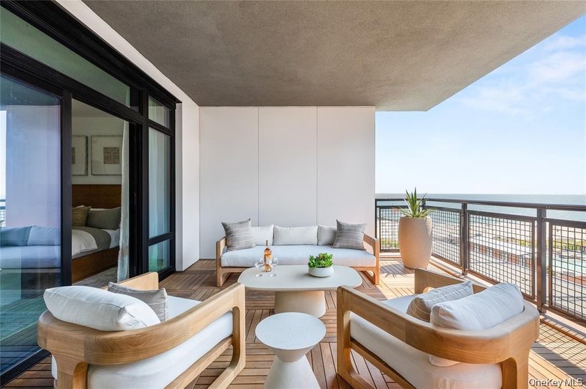 A luxury beach hotel-inspired condominium, The Boardwalk is a - photo 6