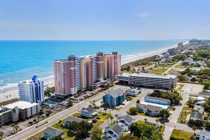 Own your slice of paradise at Bay Watch Resort &amp; Conference - photo 3