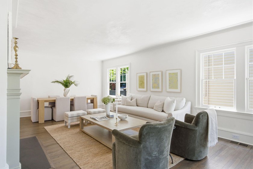 Welcome to 35 Gibbes Street, a historic Charleston residence - photo 3