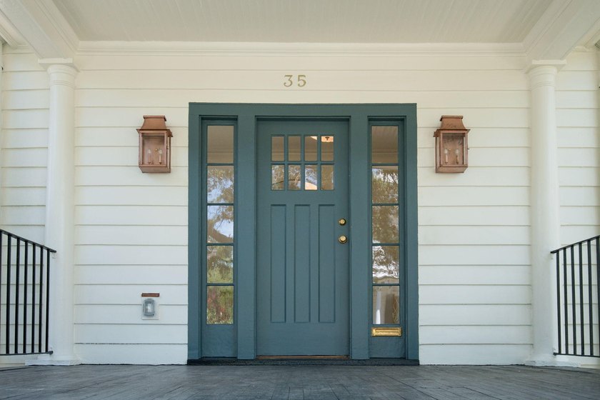 Welcome to 35 Gibbes Street, a historic Charleston residence - photo 8