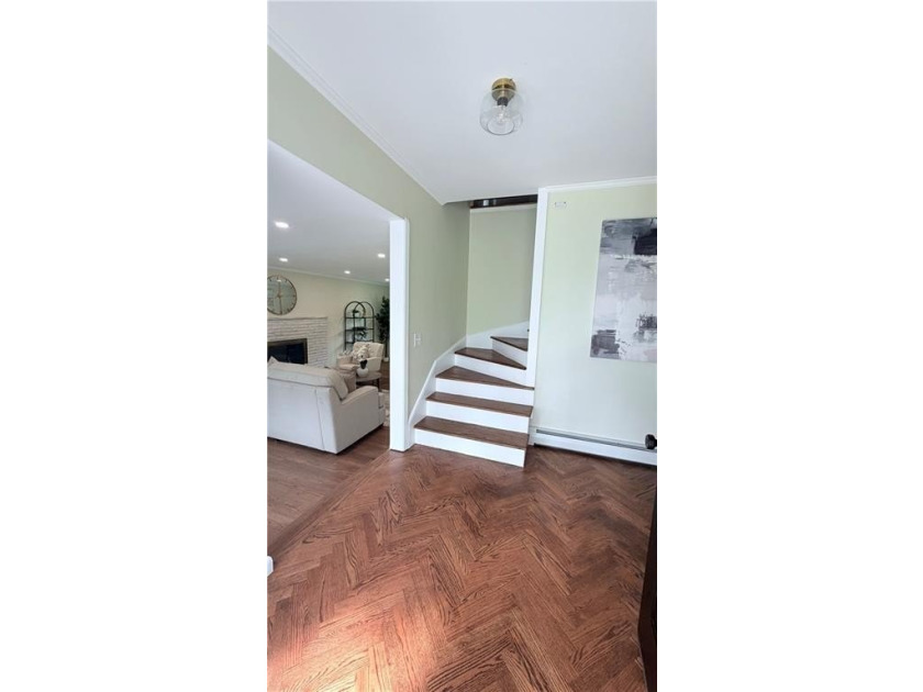 Discover Comfort, Style, and Modern Living in This Beautifully - photo 4