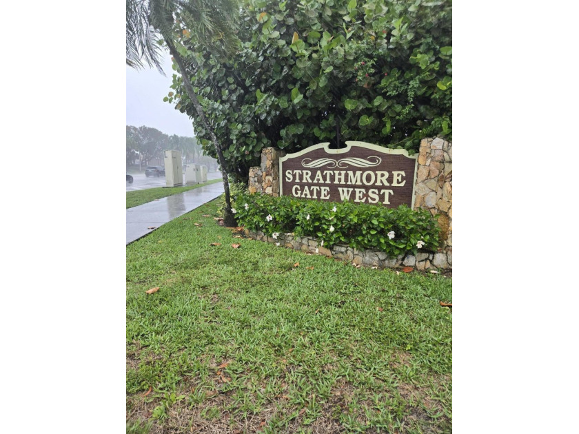 Corner unit 2 Bedroom, 2 Bathroom unit. Large bedrooms. 55+ - photo 10