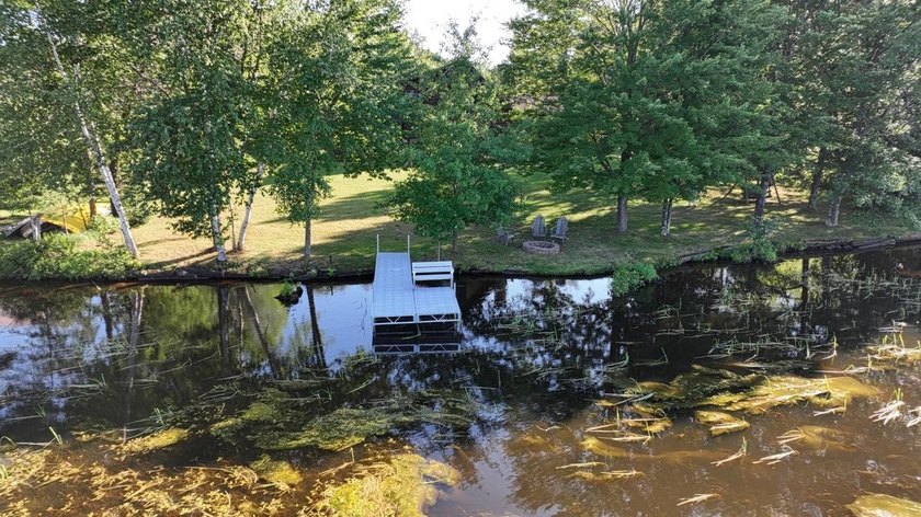 When you drive into this property you will feel like you have - photo 2
