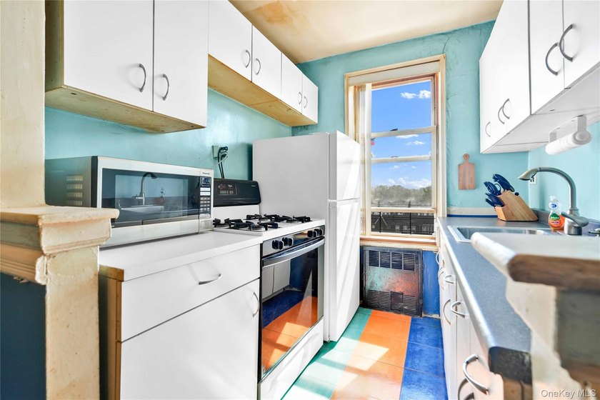 Welcome to 3203 Nostrand Avenue, Unit 5J, a charming one-bedroom - photo 8