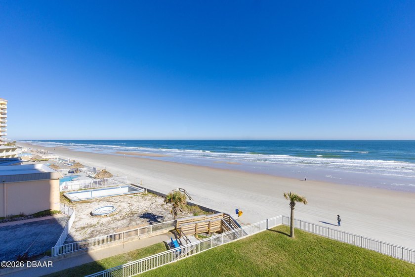 Wake up to direct ocean views from this fully renovated 2 - photo 25