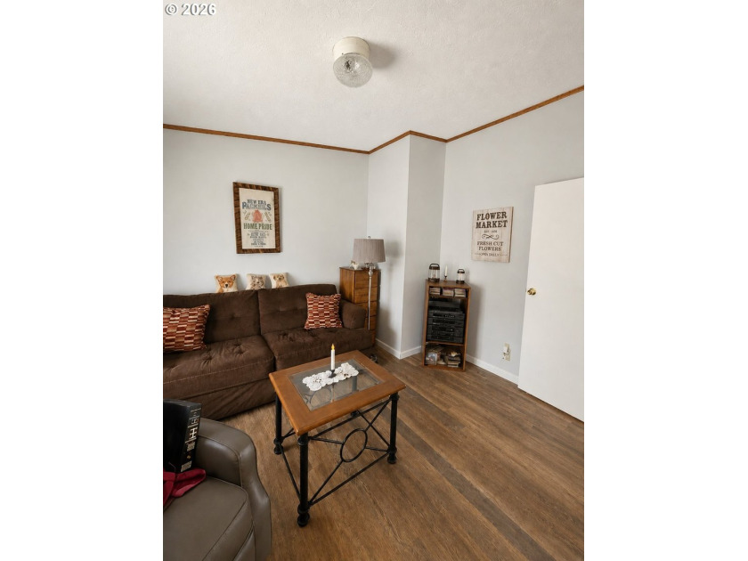 Experience tranquility at Giadanj Lake Estates with this updated - photo 7
