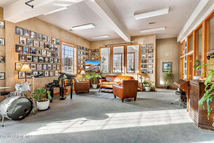 Introducing a prime commercial opportunity in the heart of - photo 11