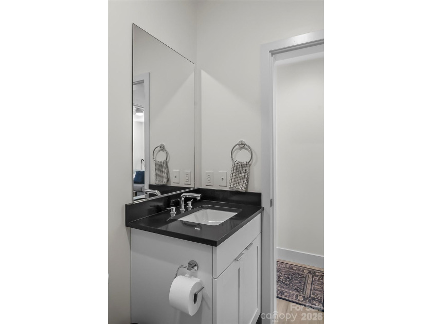 Extraordinary opportunity to own this move-in ready condo - photo 14