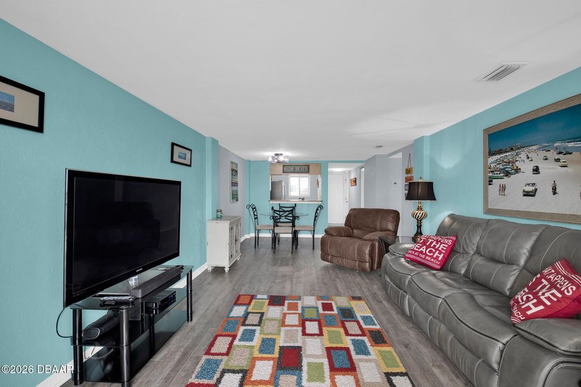 Beautiful completely furnished condo on the 7th floor. The - photo 15