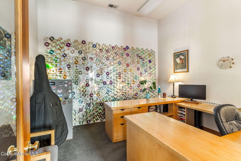 Introducing a prime commercial opportunity in the heart of - photo 17