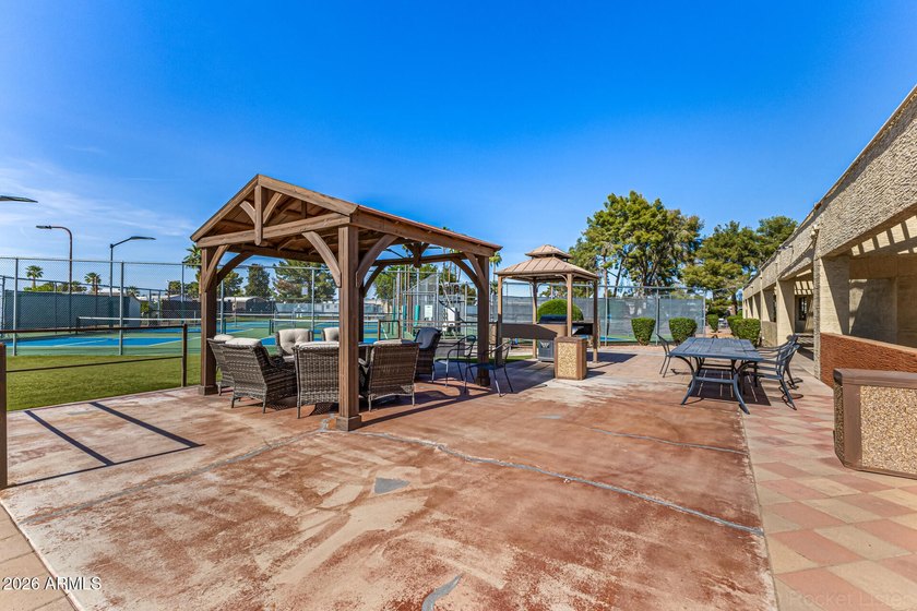 Tucked within the welcoming, resort-style community of Paradise - photo 20