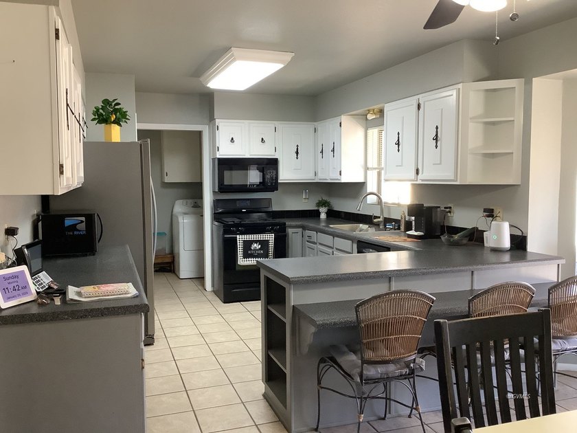 A beautiful 2-story 2486 sq ft home in a nice location close to - photo 20