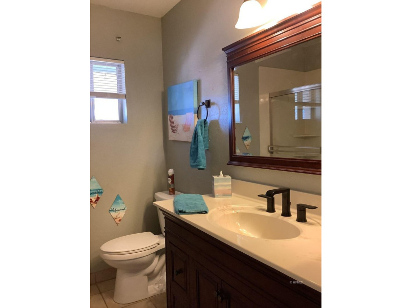 A beautiful 2-story 2486 sq ft home in a nice location close to - photo 24