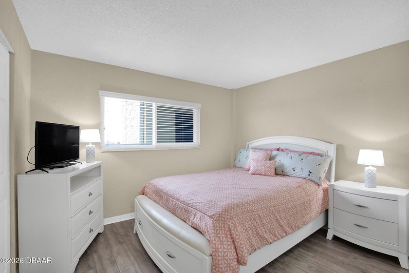 Beautiful completely furnished condo on the 7th floor. The - photo 26