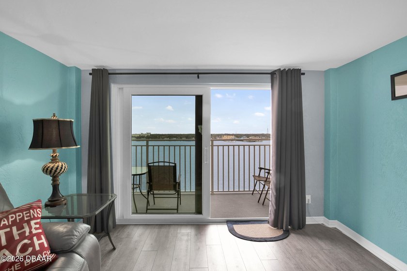 Beautiful completely furnished condo on the 7th floor. The - photo 30