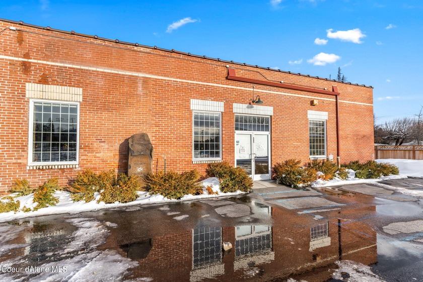 Introducing a prime commercial opportunity in the heart of - photo 31