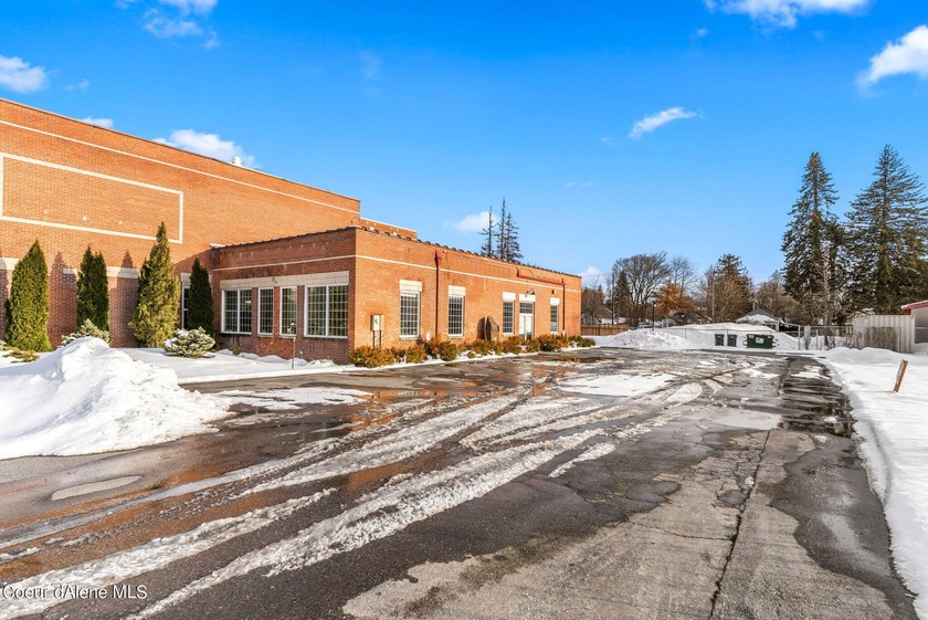 Introducing a prime commercial opportunity in the heart of - photo 33