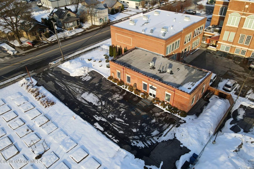 Introducing a prime commercial opportunity in the heart of - photo 34