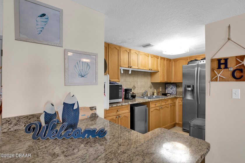Beautiful completely furnished condo on the 7th floor. The - photo 39