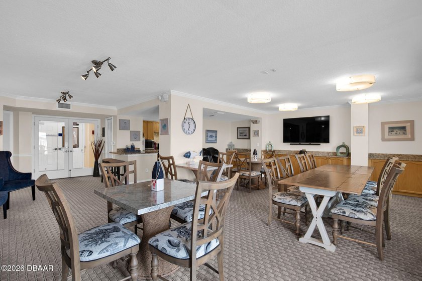 Beautiful completely furnished condo on the 7th floor. The - photo 42