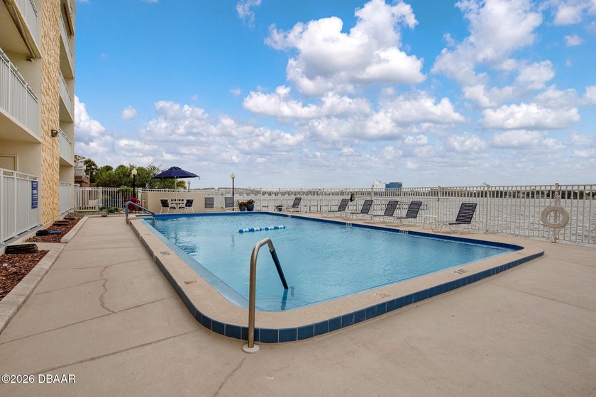 Beautiful completely furnished condo on the 7th floor. The - photo 45