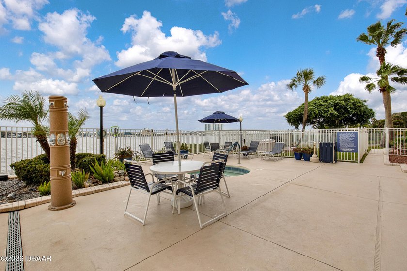 Beautiful completely furnished condo on the 7th floor. The - photo 46