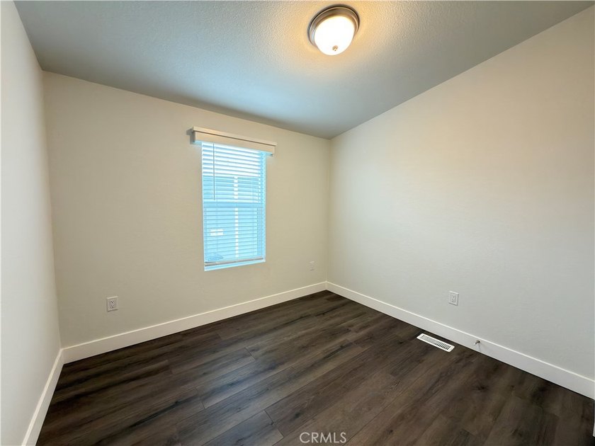 Pictures Coming Soon! Beautiful 3-Bedroom, 2-Bath Manufactured - photo 22