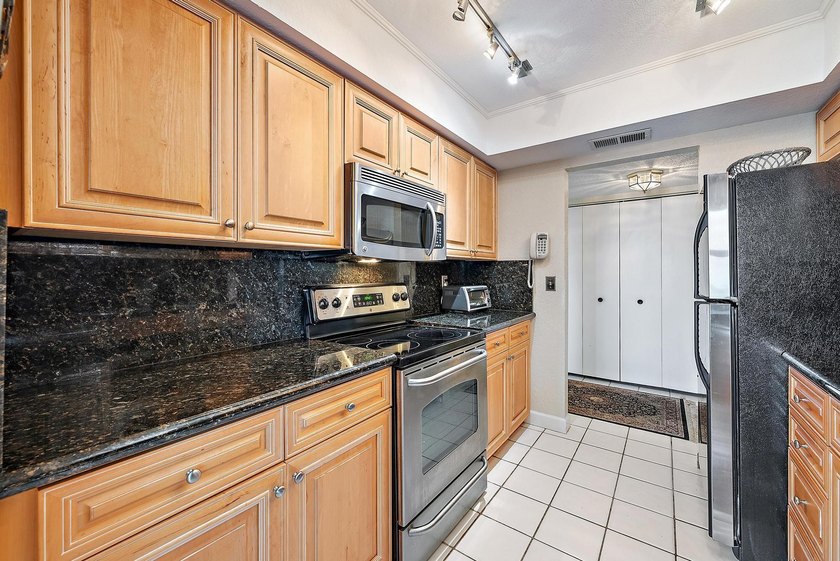 If you've been looking for that affordable condo on the beach - photo 10