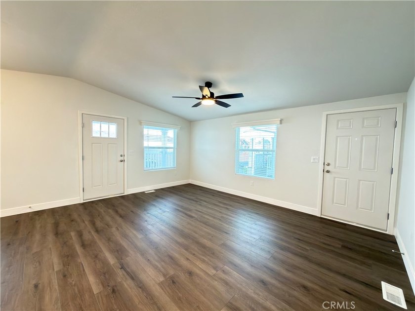 Pictures Coming Soon! Beautiful 3-Bedroom, 2-Bath Manufactured - photo 38