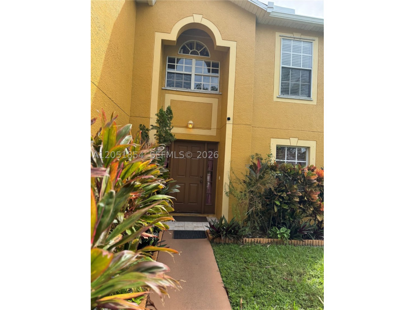 Spacious 4BR/3BA home in the desirable Floresta Pointe community - photo 46