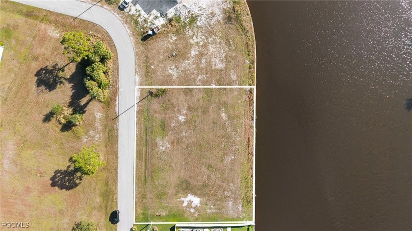 Talk About a Rare Opportunity to own a CLEARED, HALF-ACRE, GULF - photo 3
