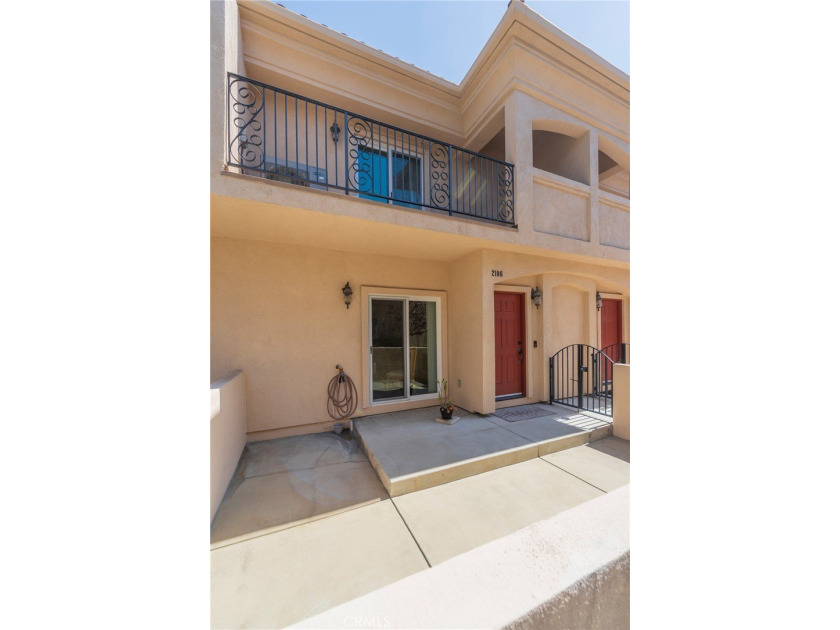Beautiful move-in ready townhome located in a small development - photo 30