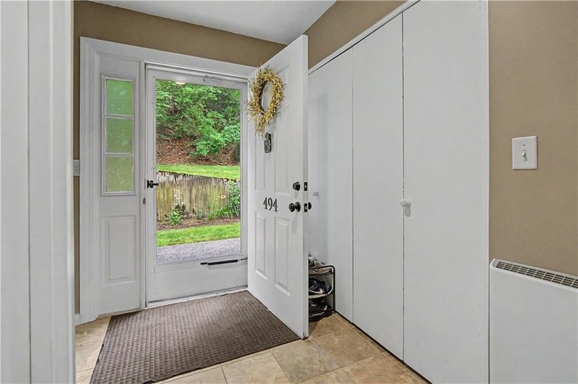 Welcome home to this beautifully maintained 2-bedroom, 2-bath - photo 5
