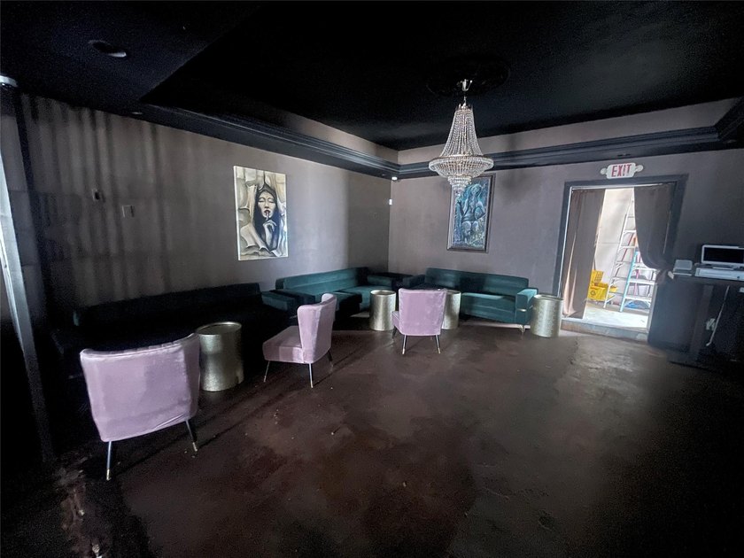 Las Olas exclusive. Welcome to Paradise. Invision your dream at - photo 9