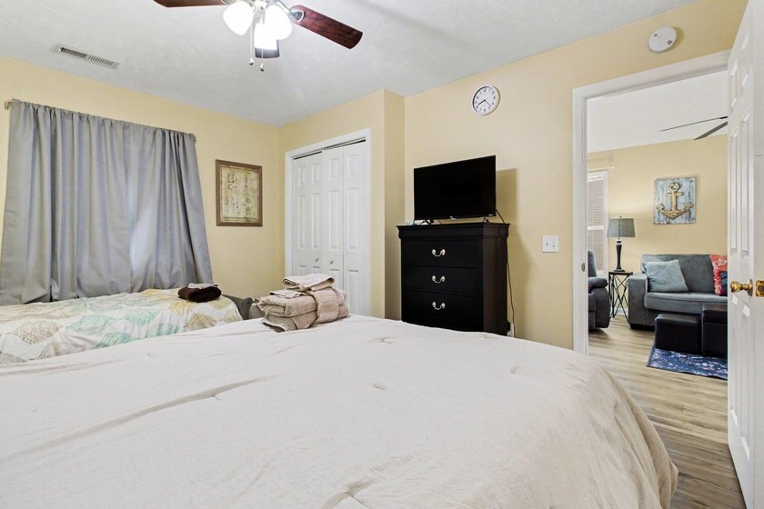 Located in the highly sought-after River Oaks community, this - photo 12