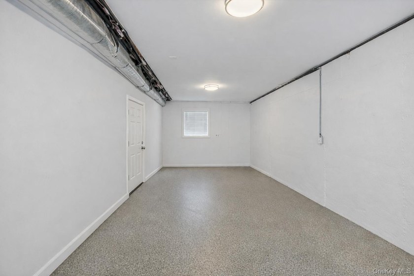 Set in the heart of the highly desirable West End, just 1,300 - photo 31