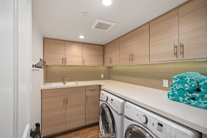 24536 Santa Clara Ave - photo 32