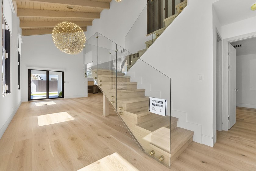 Coastal luxury meets modern perfection in this absolutely - photo 13