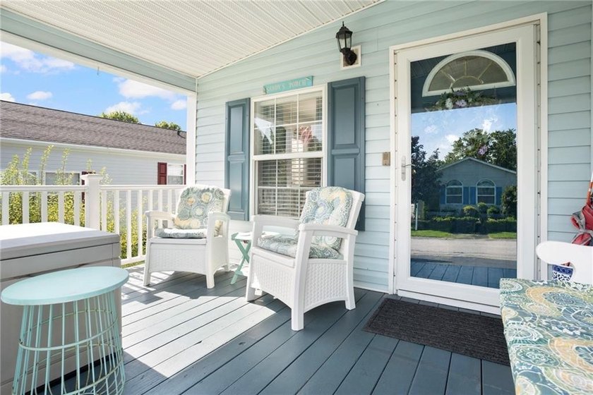 **55+ COMMUNITY! ALL OCCUPANTS MUST BE 55 OR OLDER** Welcome to - photo 5