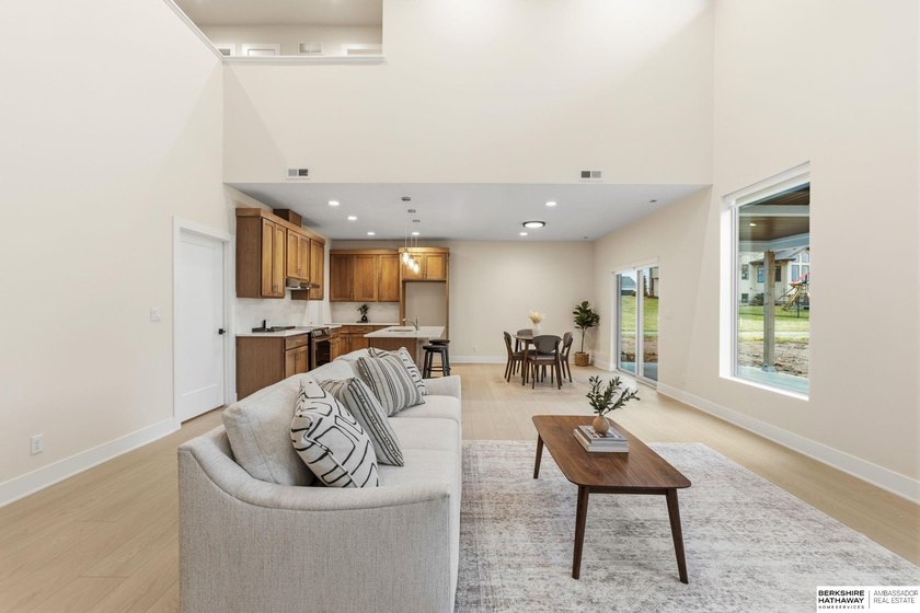 Complete and Move-In Ready! Presenting Gateway Custom Homes' - photo 8