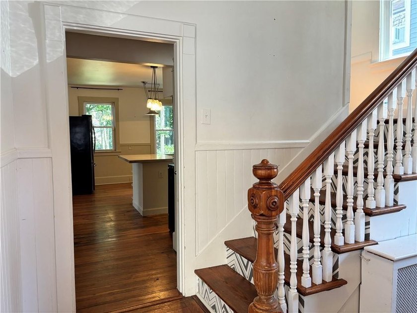 A true diamond in the rough, this classic Newport Dutch Colonial - photo 7