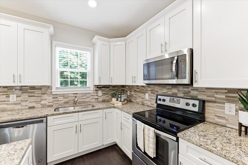 Welcome to 3584 Berryhill Road -- adorable 3-bedroom, 2.5-bath - photo 10