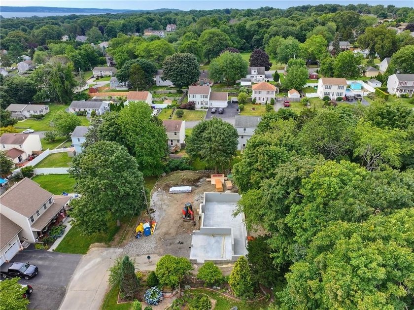 Welcome to the neighborhood's newest construction that offers - photo 8